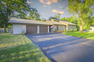 Picture of the front of 1422 Alice Avenue, Portage, MI 49024 from the side left